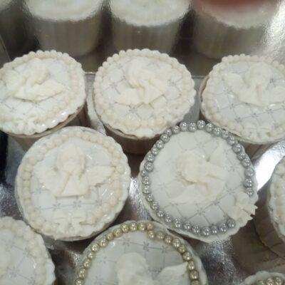 CU103  Cupcakes  με θέμα τον άγγελο
