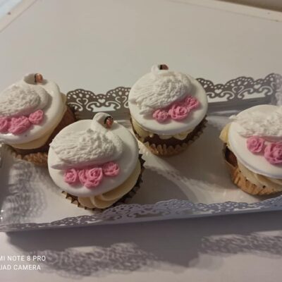CU111   Cupcakes κύκνοι