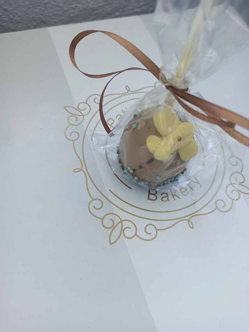 Cakepops βάπτισης για αγόρι με θέμα το αεροπλάνο